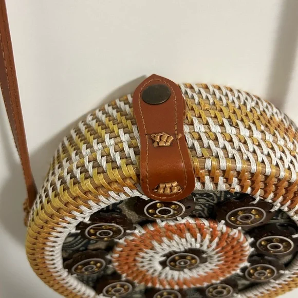 Round Rattan Crossbody Bag Woven Straw Bali Style Boho Summer Purse - Picture 4 of 6